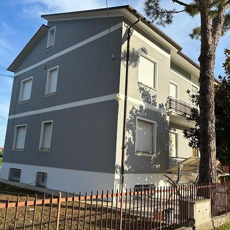 Casa Giulia Apartment Фано Екстериор снимка